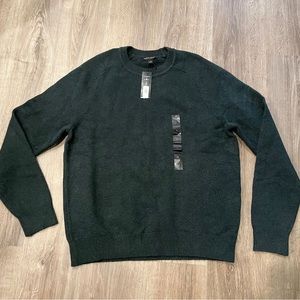 Banana Republic x Repreve Forest Green Men’s Crew Neck Sweater